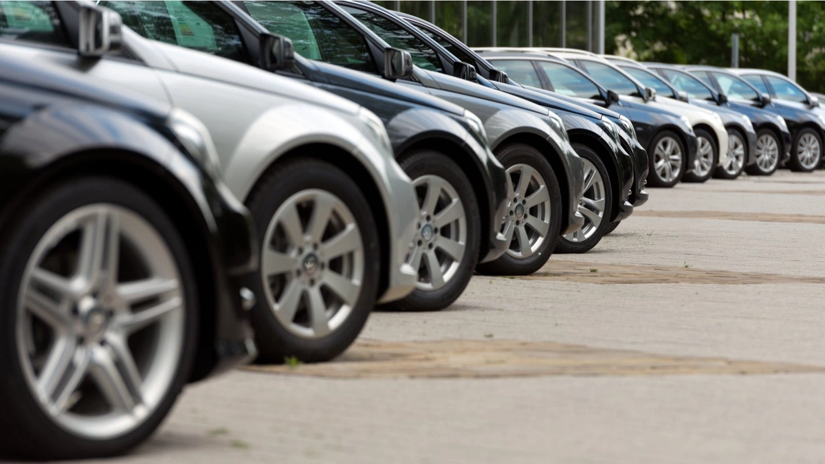 Automobile Stock